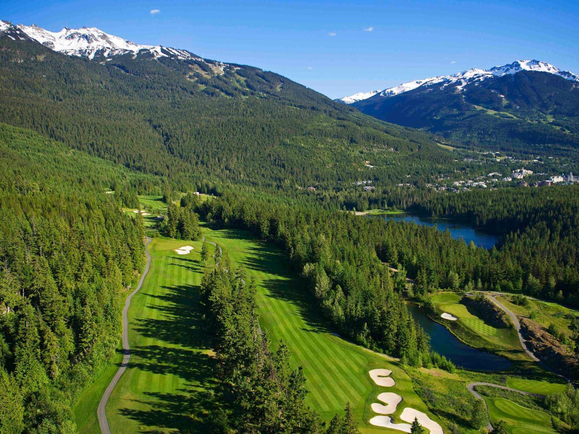 Fairmont Chateau Whistler Exterior foto